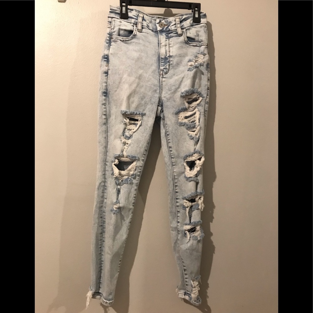 American eagle skinny, ripped Jeans